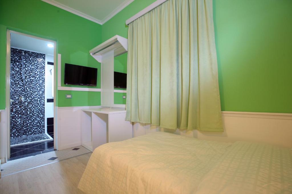 Hotel Kastria Tiranë Ngoại thất bức ảnh