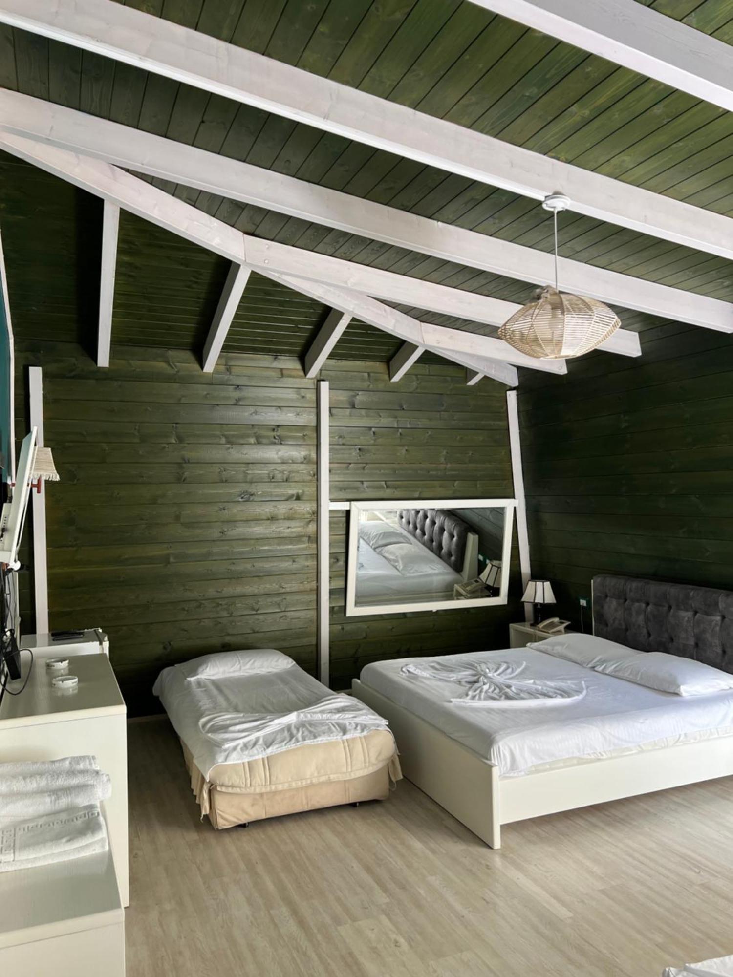 Hotel Kastria Tiranë Ngoại thất bức ảnh