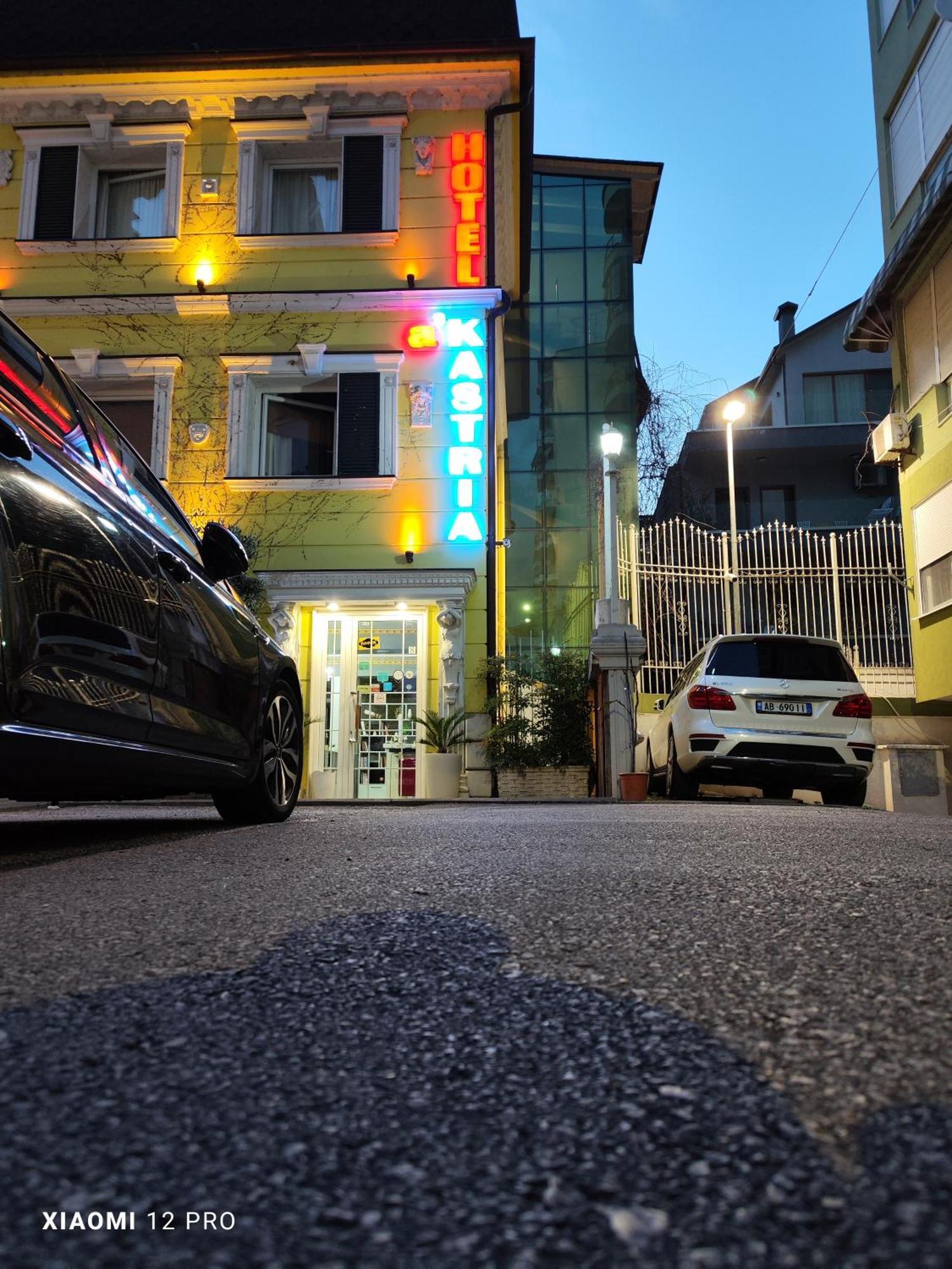Hotel Kastria Tiranë Ngoại thất bức ảnh