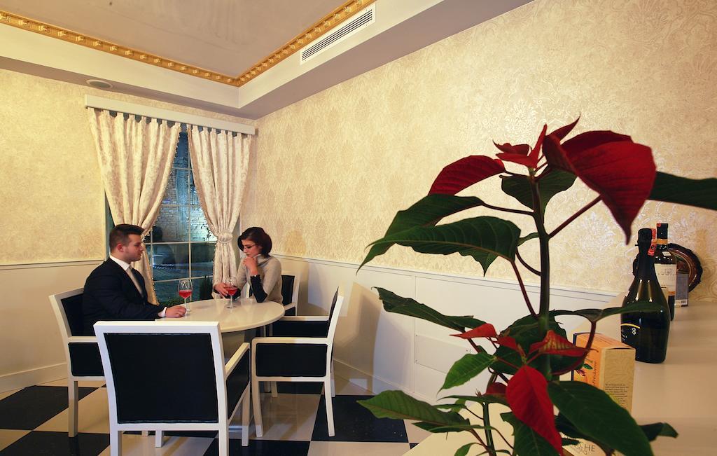 Hotel Kastria Tiranë Ngoại thất bức ảnh